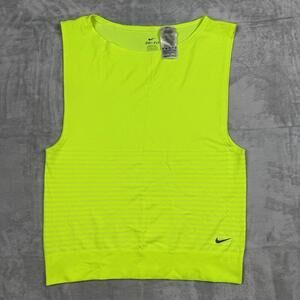 Nike Women Seamless Knit Sleeveless Tank Top Size Medium Neon Green Running Gym